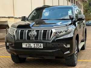 Toyota Land Cruiser Prado 2.8 2018 Black