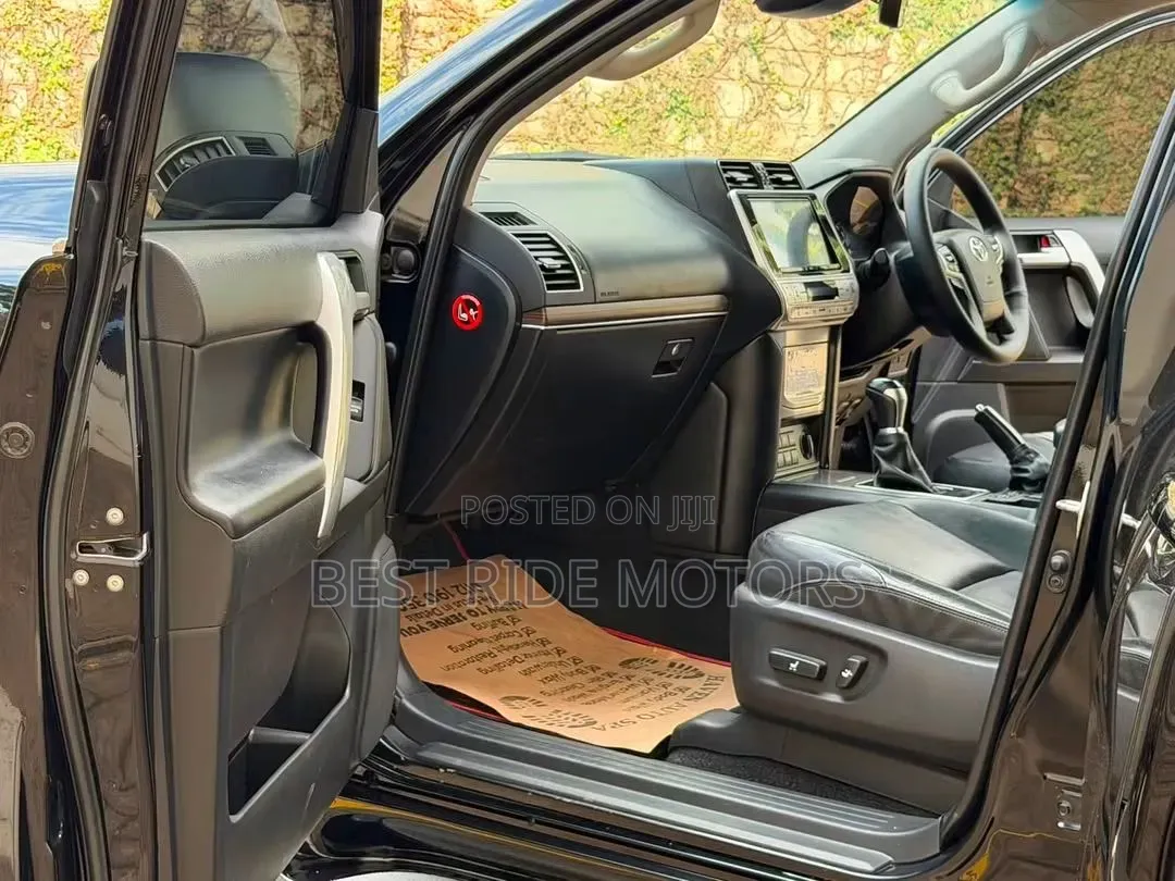 Toyota Land Cruiser Prado 2.8 2018 Black