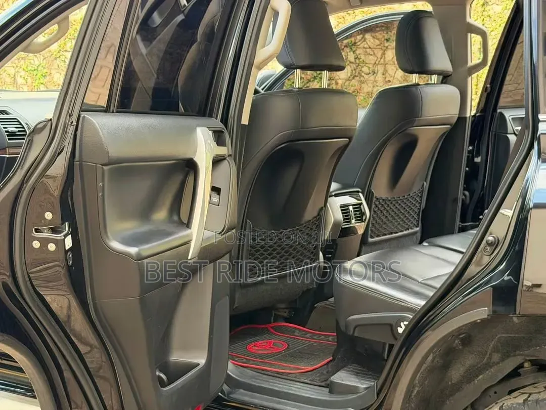 Toyota Land Cruiser Prado 2.8 2018 Black
