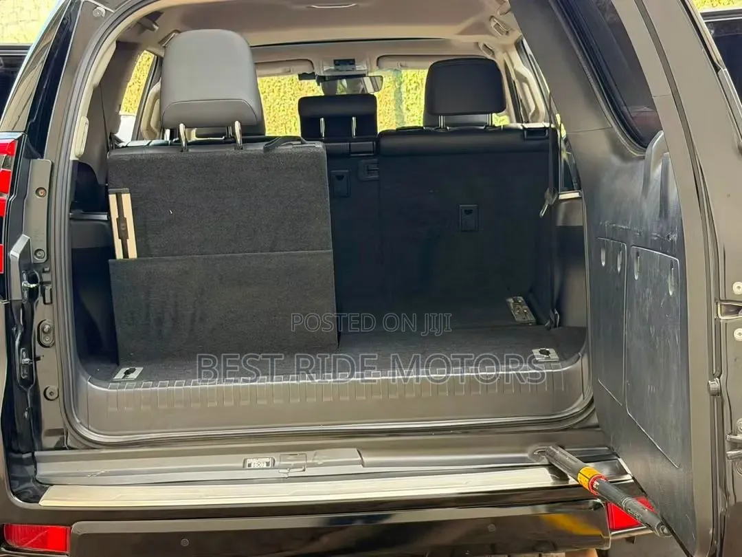 Toyota Land Cruiser Prado 2.8 2018 Black