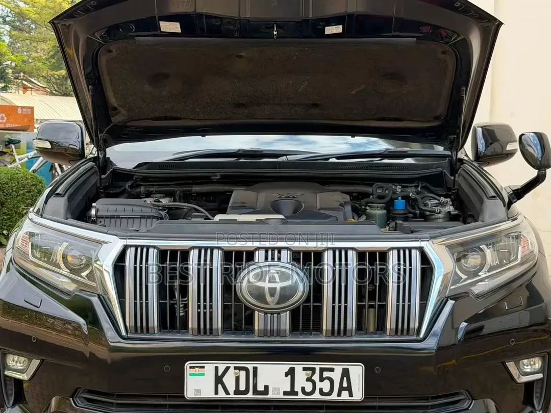 Toyota Land Cruiser Prado 2.8 2018 Black