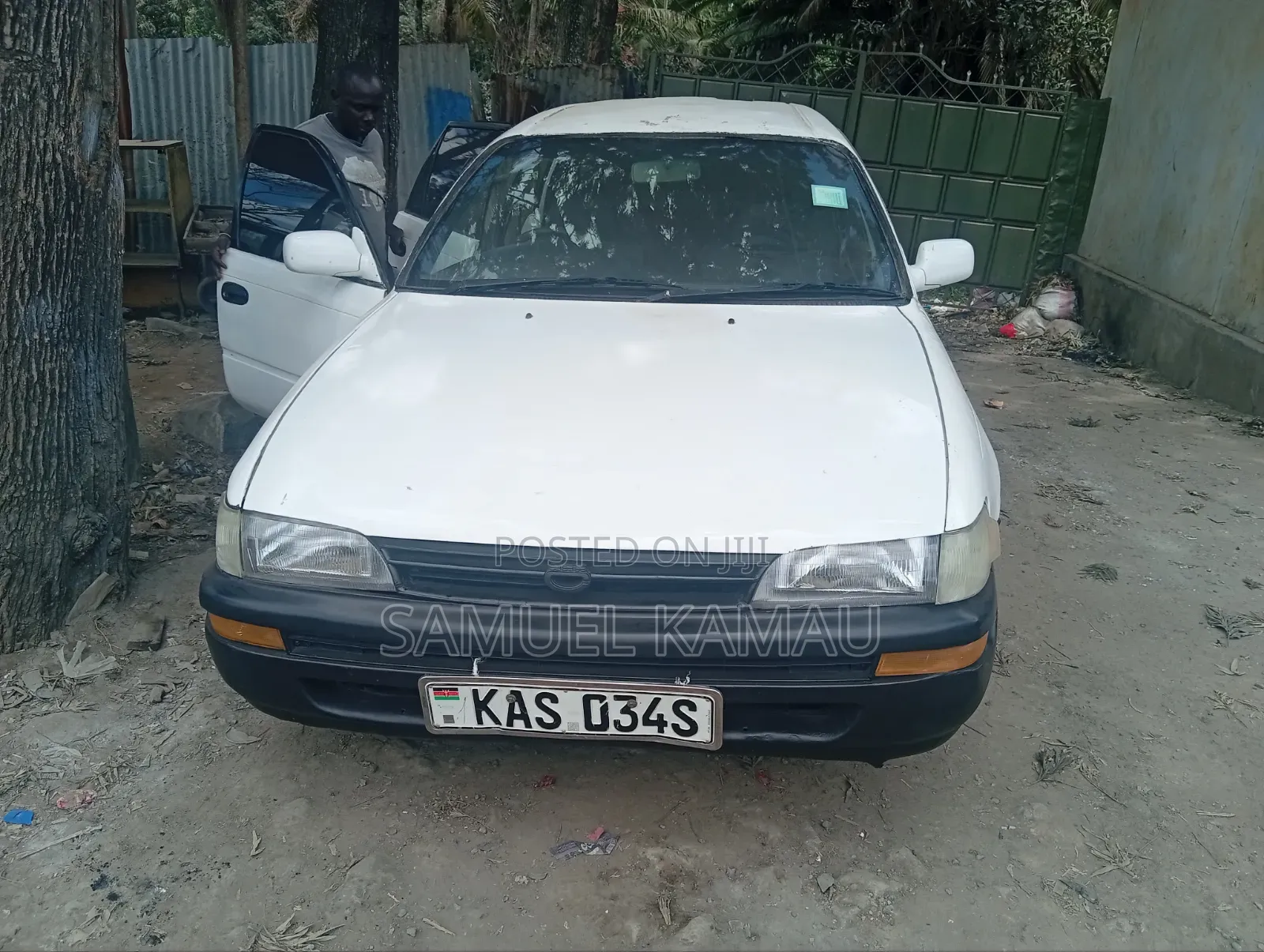 Toyota Corolla Station Wagon 1999 White