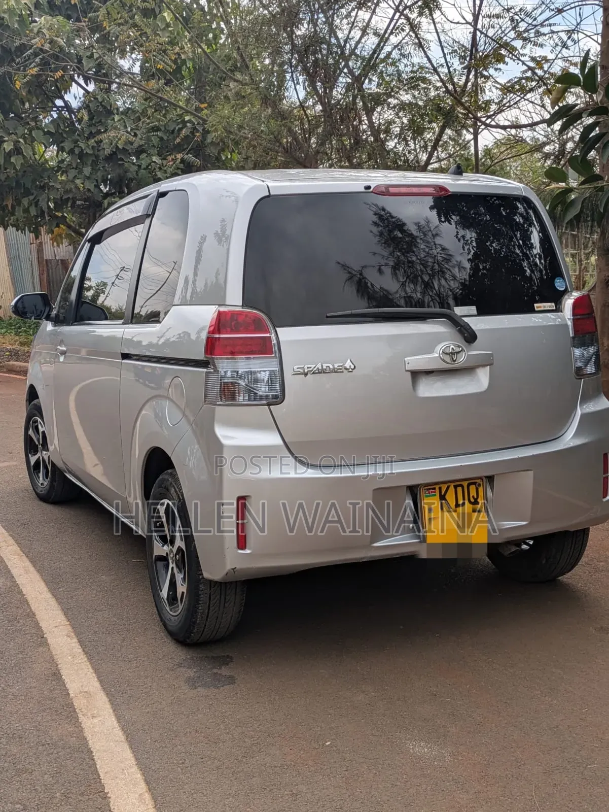 Toyota Spade 2018 Silver