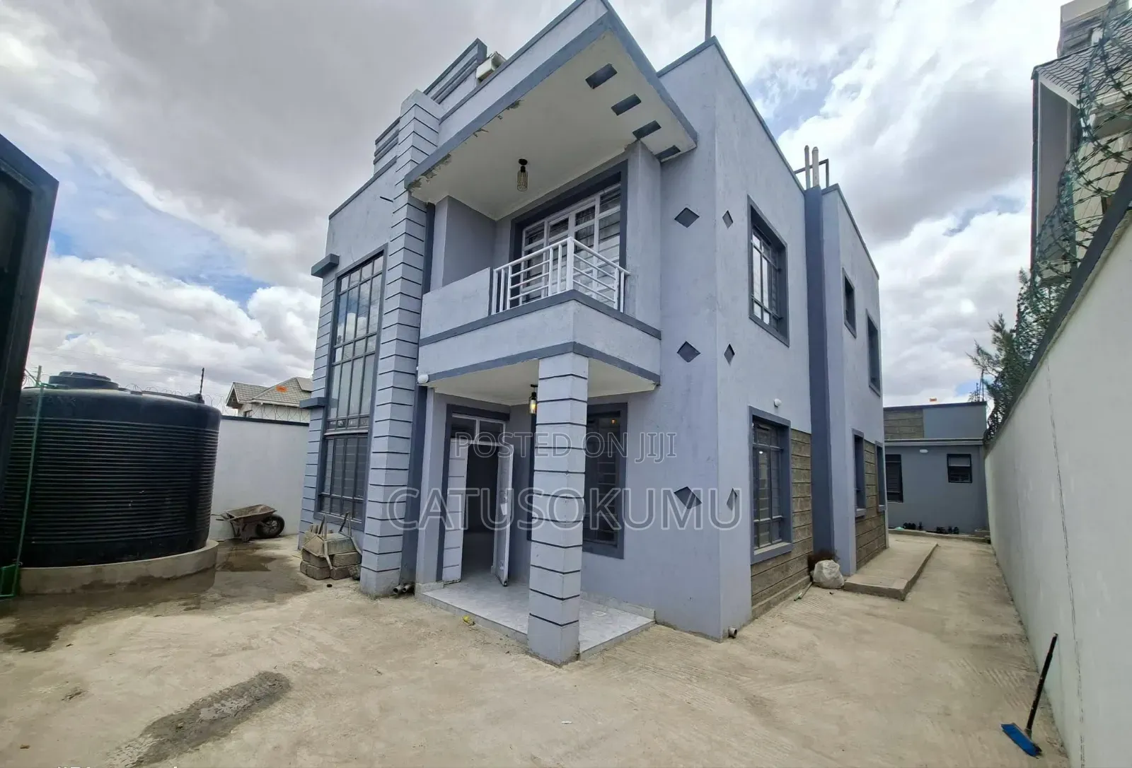 5bdrm Maisonette in Katani for rent