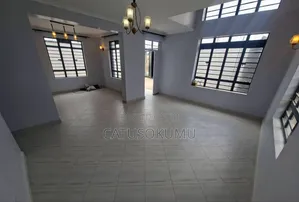 5bdrm Maisonette in Katani for rent