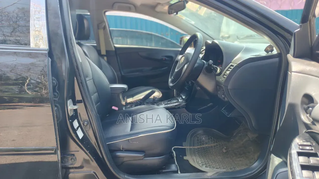 Toyota Corolla Fielder 2011 Black