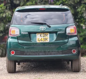 Toyota Passo 2016 Green