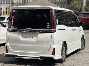 Toyota Noah 1.8 FWD Hybrid (7 seater) 2019 Pearl