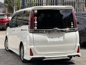 Toyota Noah 1.8 FWD Hybrid (7 seater) 2019 Pearl