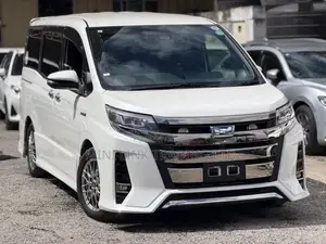 Toyota Noah 1.8 FWD Hybrid (7 seater) 2019 Pearl