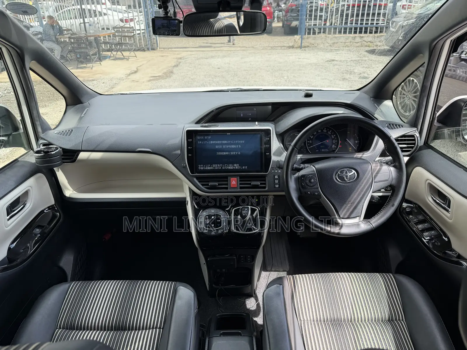 Toyota Noah 1.8 FWD Hybrid (7 seater) 2019 Pearl