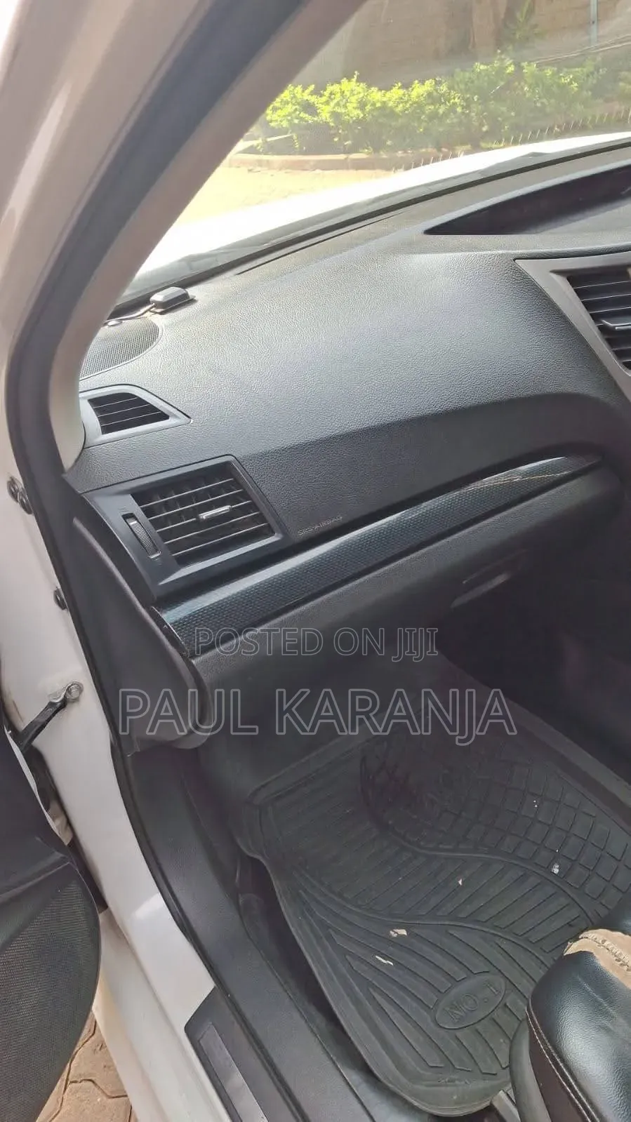 Subaru Legacy 2012 Silver