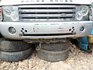 Range Rover Vogue L322 Front Bumper