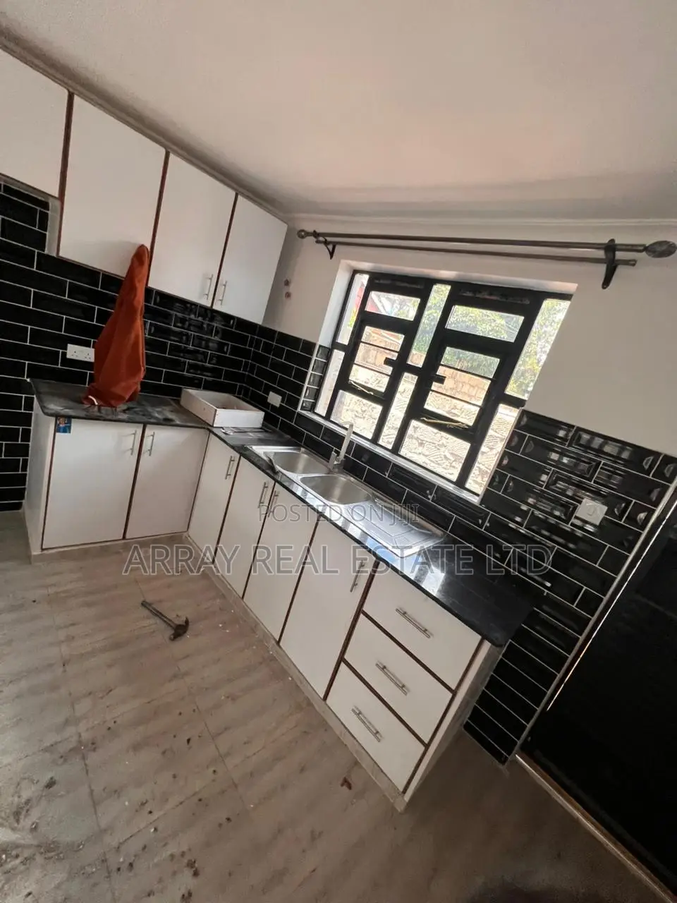 5bdrm Townhouse/Terrace in Muguga for sale