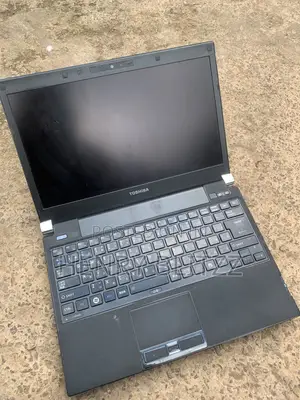 Laptop Toshiba Portege R830 4GB Intel Core i5 SSD 500GB