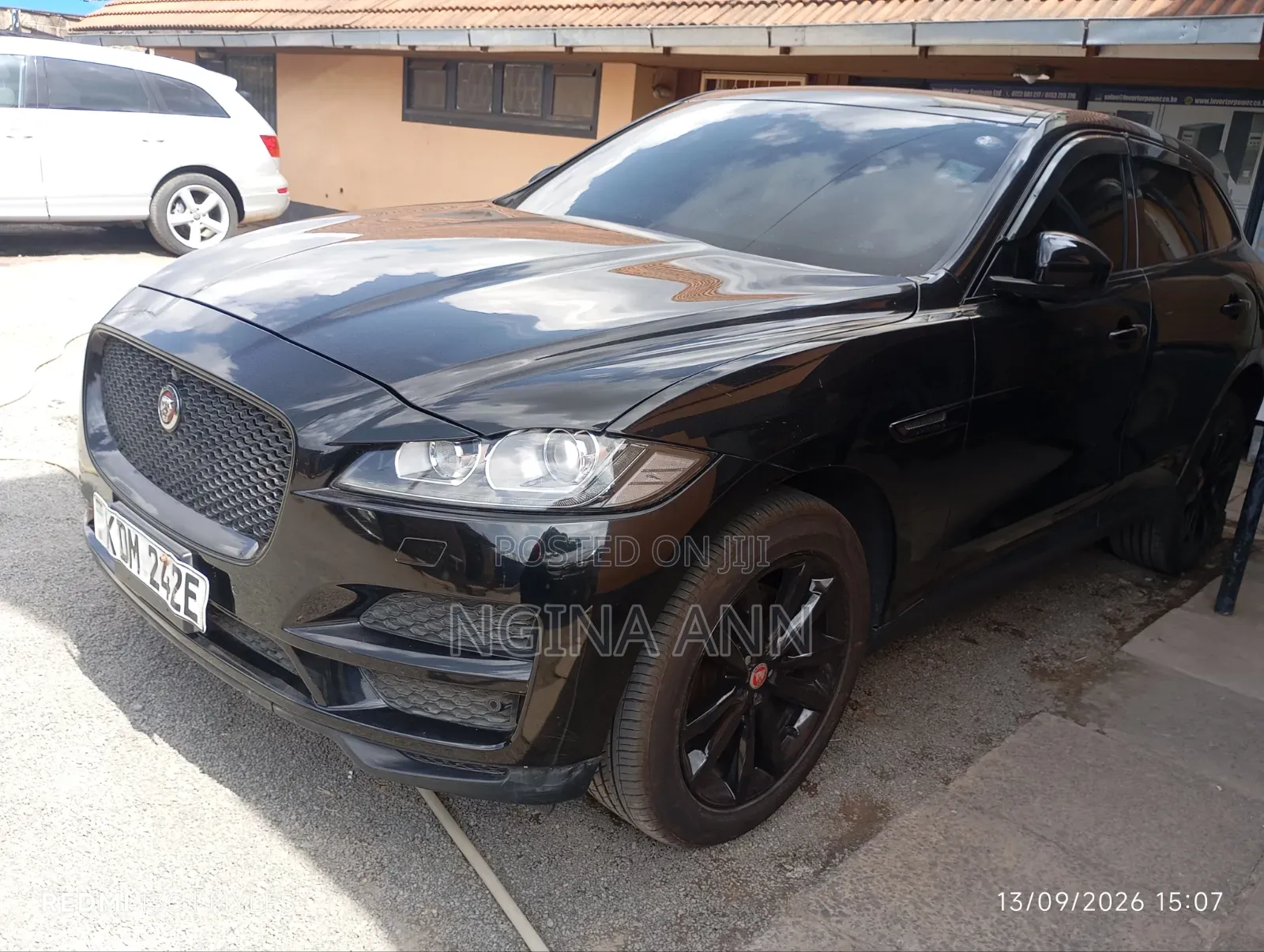 Jaguar F-Pace 2017 Black