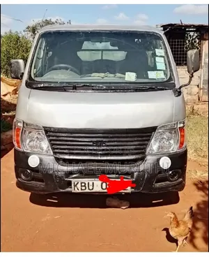 Nissan Caravan (Urvan) 2008 Silver