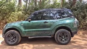 Mitsubishi Pajero 2007 Green
