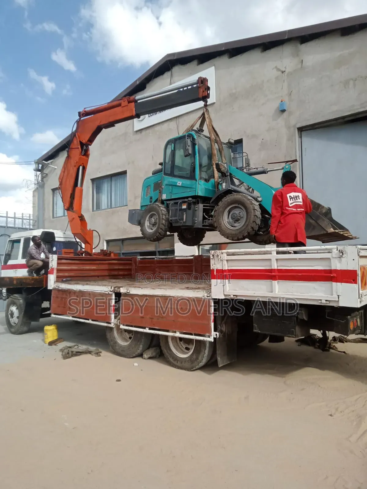 Mguu Kumi Truck With Crane at Hand for Jobs