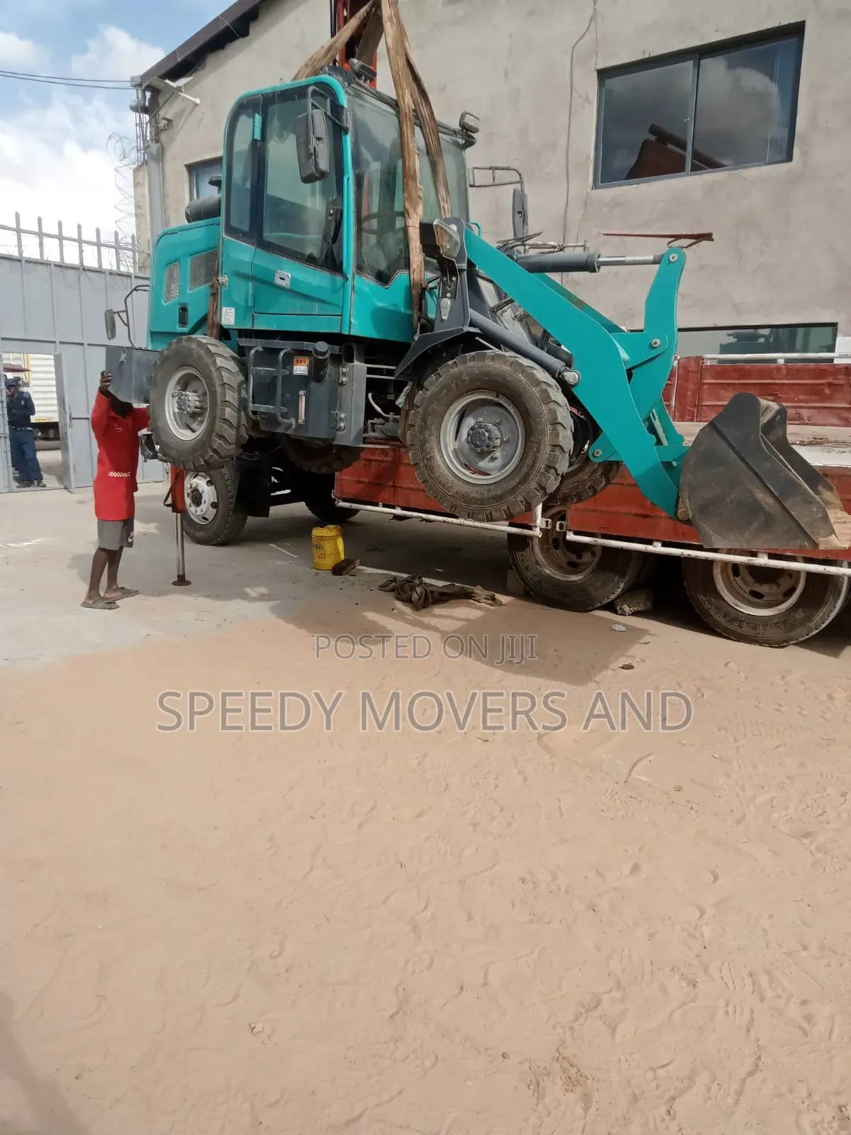 Mguu Kumi Truck With Crane at Hand for Jobs