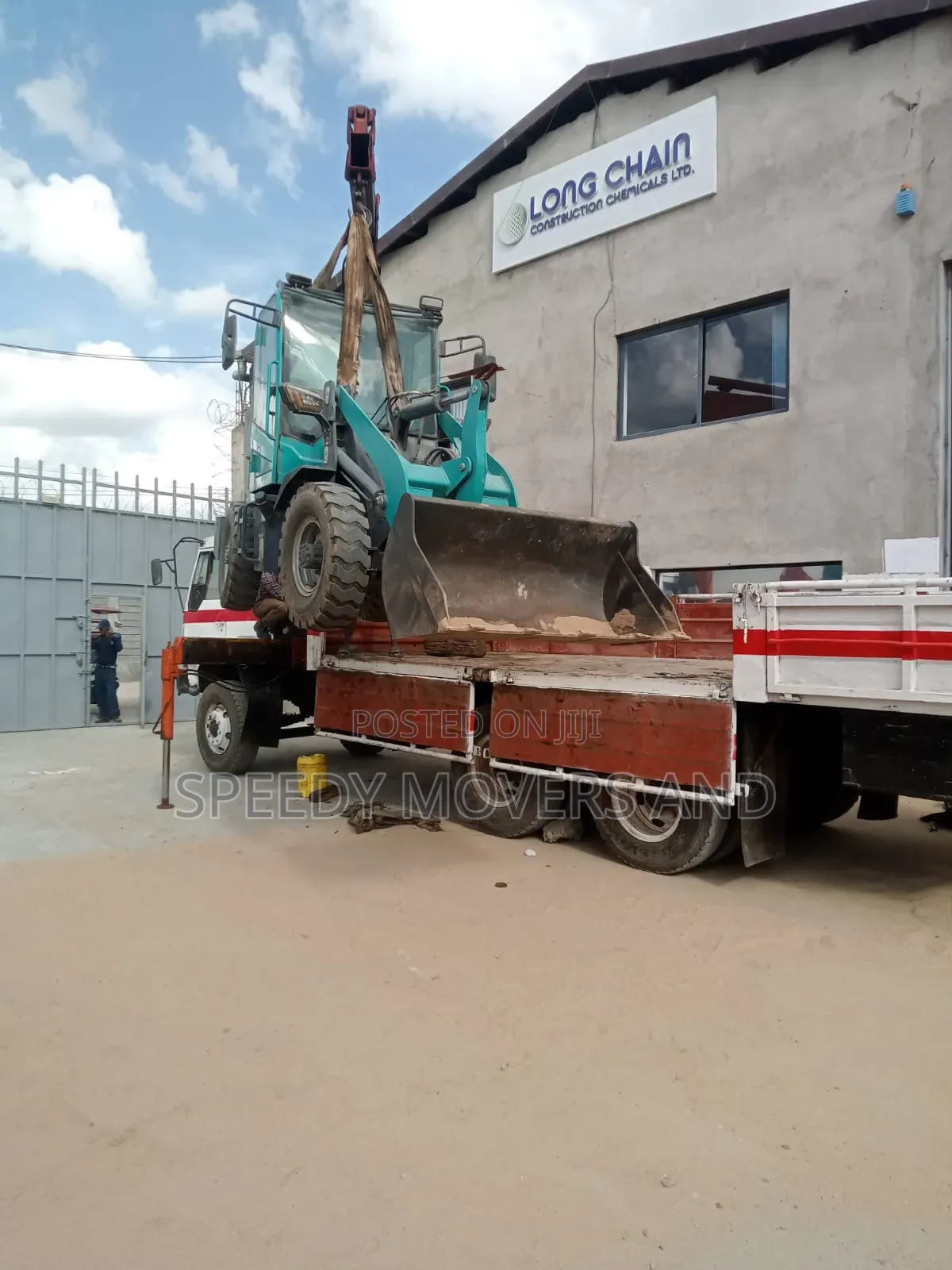 Mguu Kumi Truck With Crane at Hand for Jobs