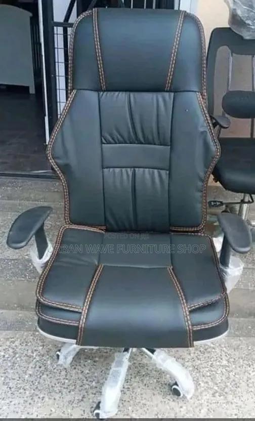 Office Heavy Duty Prof Chairs