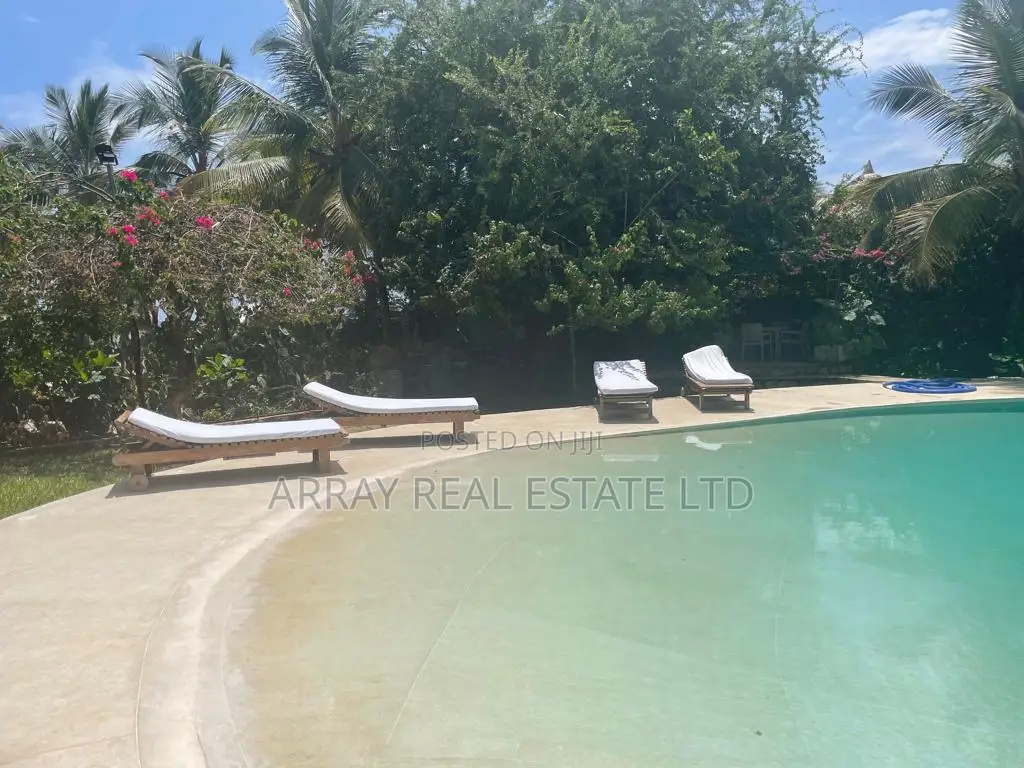 Furnished 5bdrm Villa in Diani for sale
