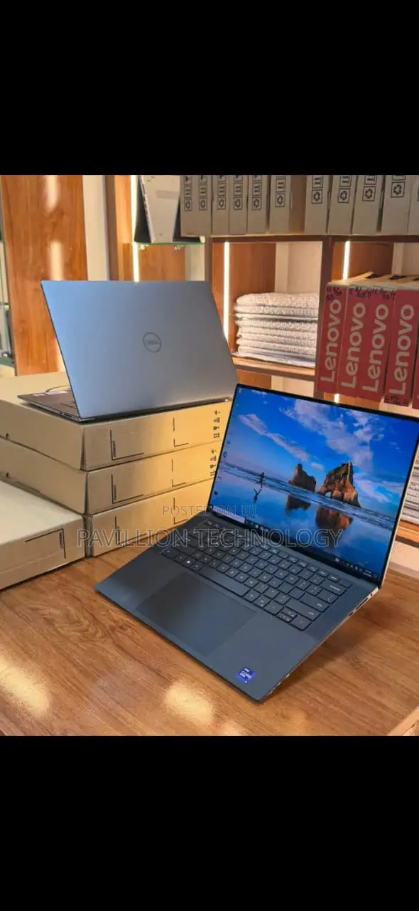 Laptop Dell Precision 5560 16GB Intel Core i9 SSD 512GB