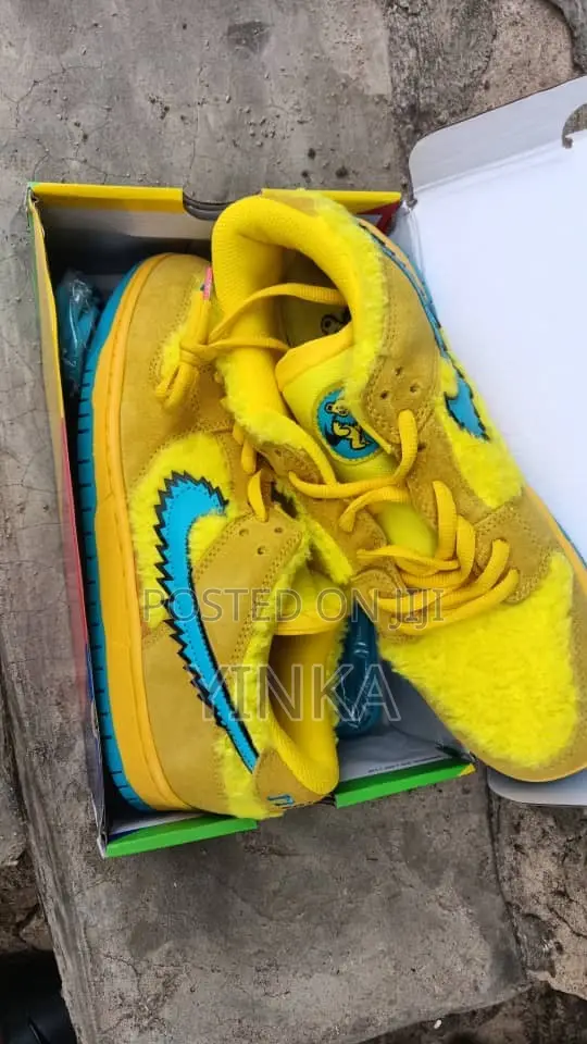 Nike SB Dunk Low "Grateful Dead Bears Opti Yellow