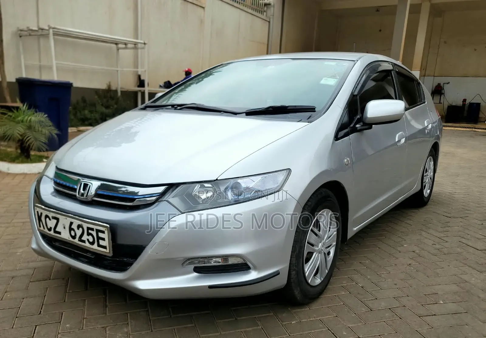 Honda Insight Hybrid 2013 Silver