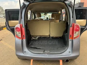 Toyota Ractis 2010 Gray