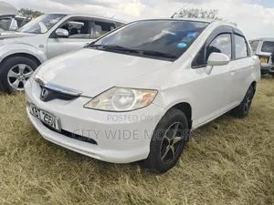 Honda Fit Aria 2005 White