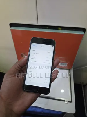 Apple iPhone 6s 32 GB Silver
