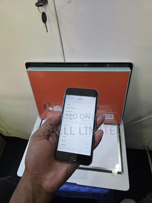 Apple iPhone 6s 32 GB Silver - thumbnail 6