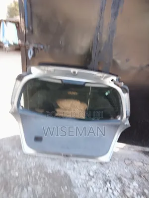 Toyota Vits Boot