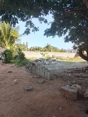 100*100 Plot in Sunpark Malindi Going for 6m