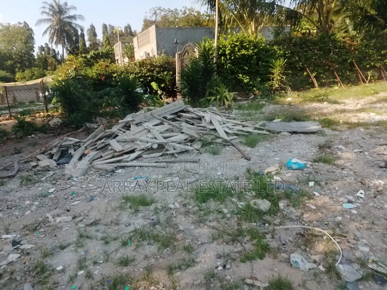 100*100 Plot in Sunpark Malindi Going for 6m