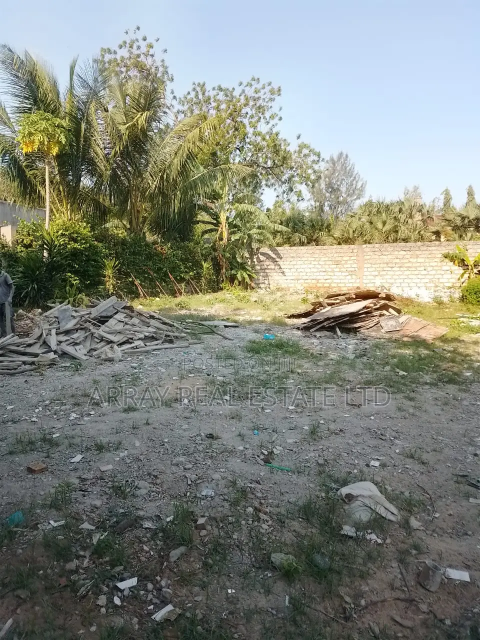 100*100 Plot in Sunpark Malindi Going for 6m