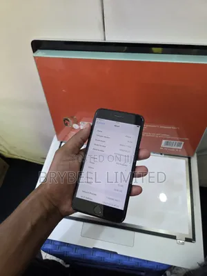Apple iPhone 7 32 GB Black