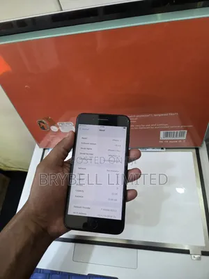 Apple iPhone 7 32 GB Black