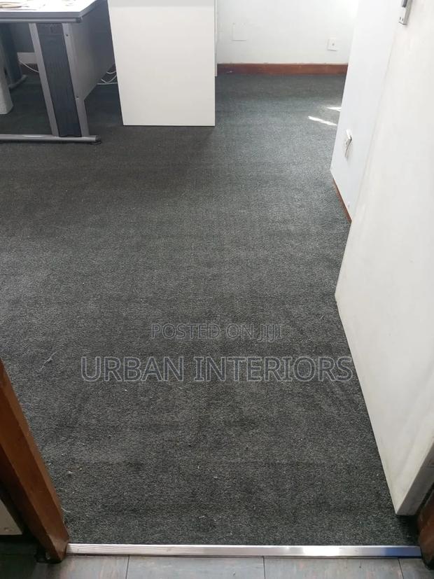 Charcoal Grey Carpet Charcoal Grey Carpet in Small Offices - thumbnail 2