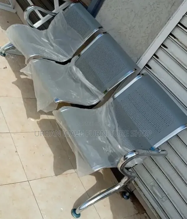 Heavily Duty Schools Chairs