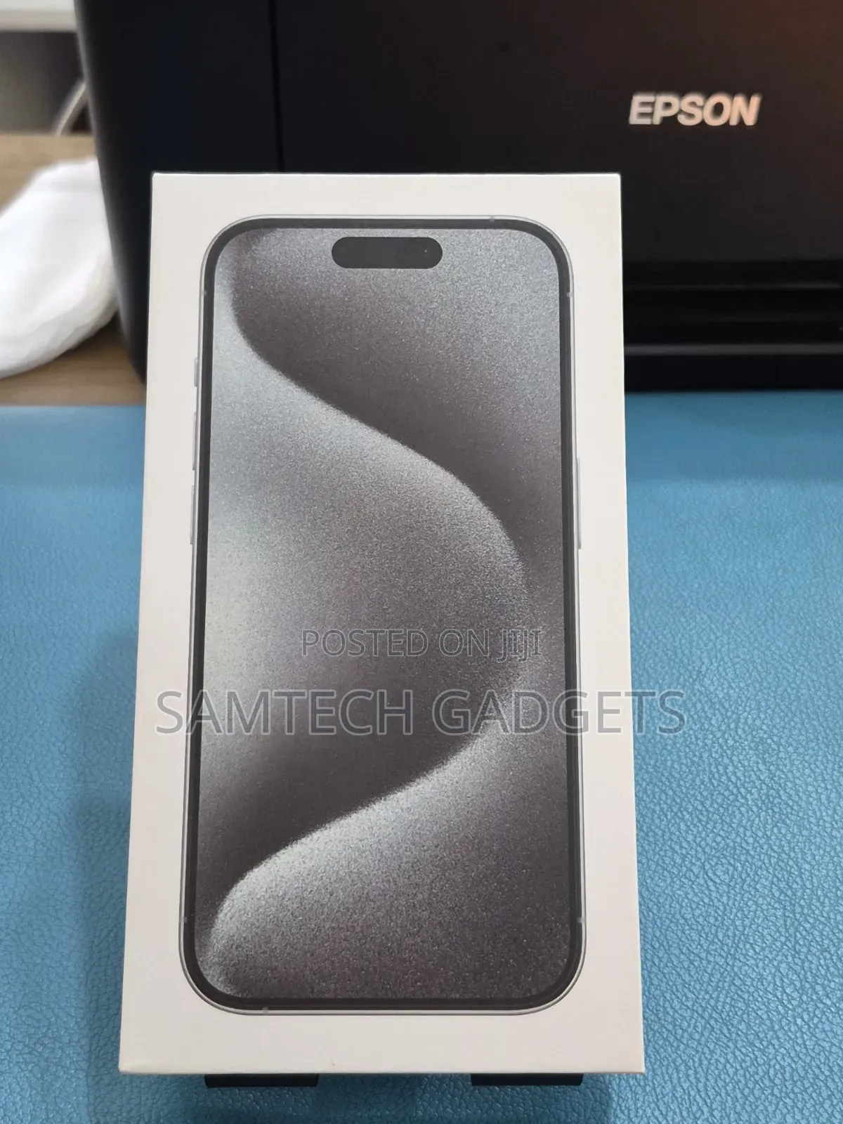 New Apple iPhone 15 Pro 256 GB White