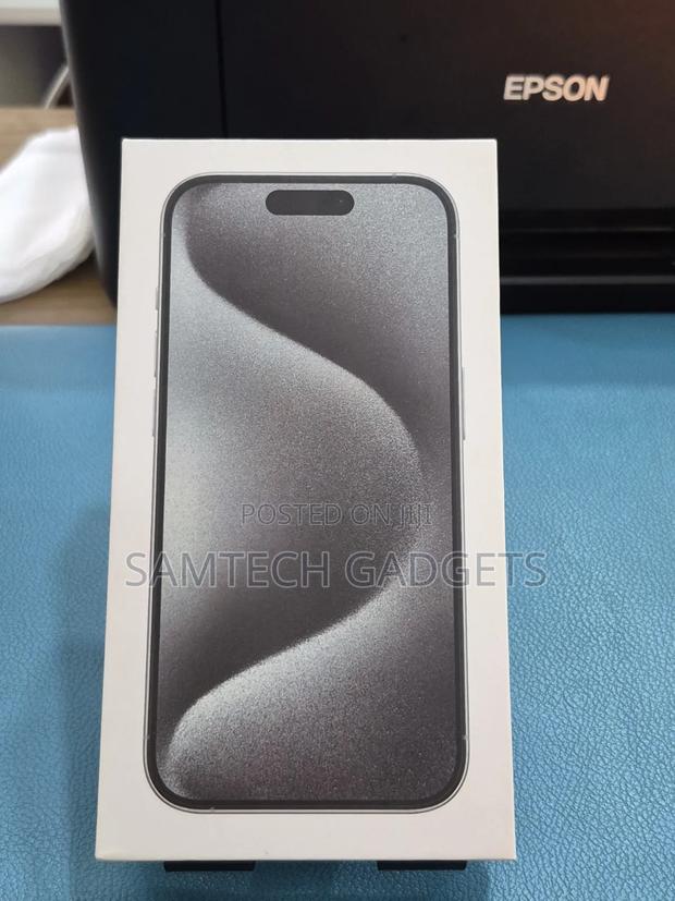 New Apple iPhone 15 Pro 256 GB White