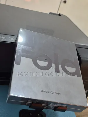 New Samsung Galaxy Z Fold4 512 GB Blue