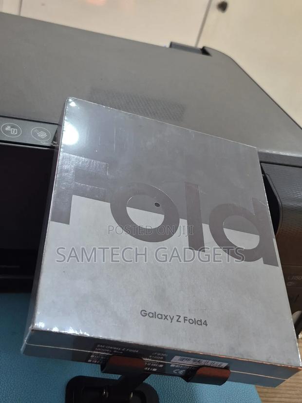 New Samsung Galaxy Z Fold4 512 GB Blue - thumbnail 3
