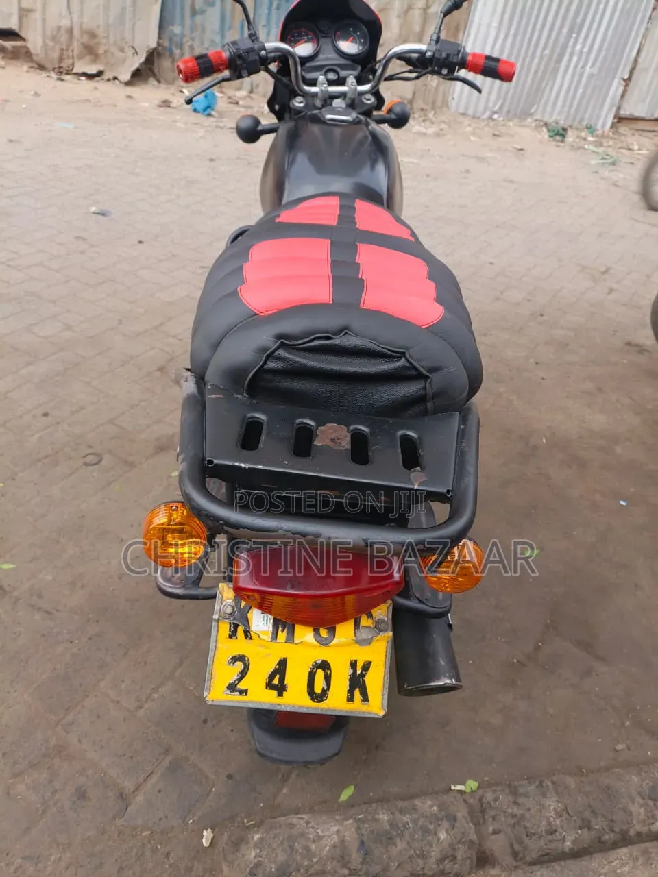 Bajaj Boxer 150 UG 2024 Black