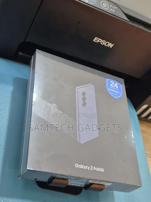 New Samsung Galaxy Z Fold6 256 GB Blue