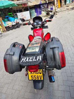 Honda CB 2025 Red