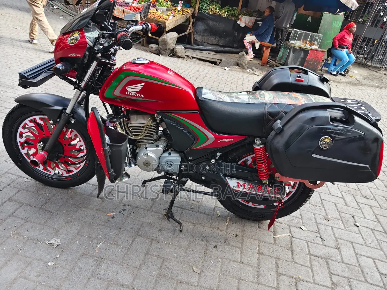 Honda CB 2025 Red